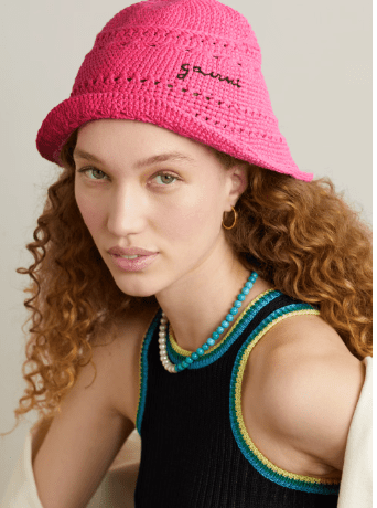 Ganni粉紅色針織帽 $880 圖源：Netaporter